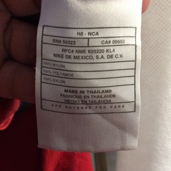 Vintage Red Nike ACG Packable Pullover Windbreaker Jacket - Picture 5 of 5